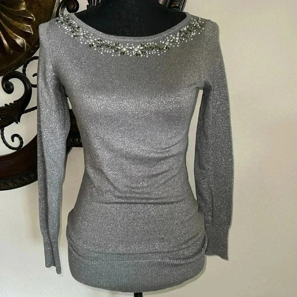 Cache Women’s Gray Spark Silver Sweater Jumper Beaded Rhinestone Accent Collar - Picture 2 of 13